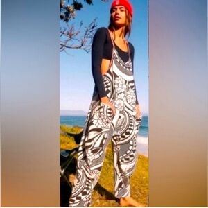 FREE PEOPLE Movement Printed Hot Shot Onesie in Padma Black Combo